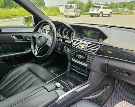 Серый Мерседес Е-Класс, объемом двигателя 2.2 л и пробегом 130 тыс. км за 4300 $, фото 7 на Automoto.ua