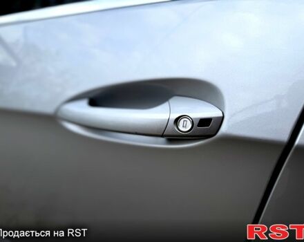 Серый Мерседес Е-Класс, объемом двигателя 2.1 л и пробегом 300 тыс. км за 19000 $, фото 5 на Automoto.ua