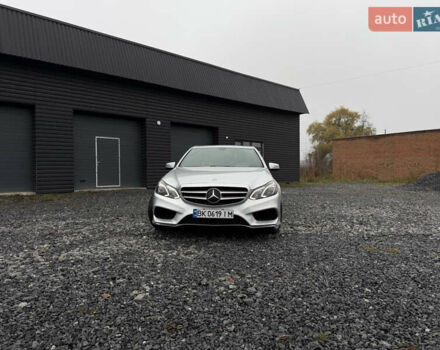 Сірий Мерседес Е-Клас, об'ємом двигуна 2.2 л та пробігом 258 тис. км за 16499 $, фото 3 на Automoto.ua