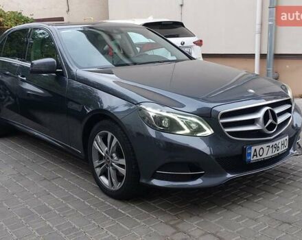 Серый Мерседес Е-Класс, объемом двигателя 2.14 л и пробегом 160 тыс. км за 17999 $, фото 2 на Automoto.ua