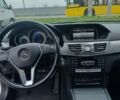 Серый Мерседес Е-Класс, объемом двигателя 2.1 л и пробегом 298 тыс. км за 17200 $, фото 15 на Automoto.ua