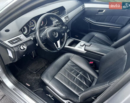 Серый Мерседес Е-Класс, объемом двигателя 2.2 л и пробегом 295 тыс. км за 18700 $, фото 45 на Automoto.ua