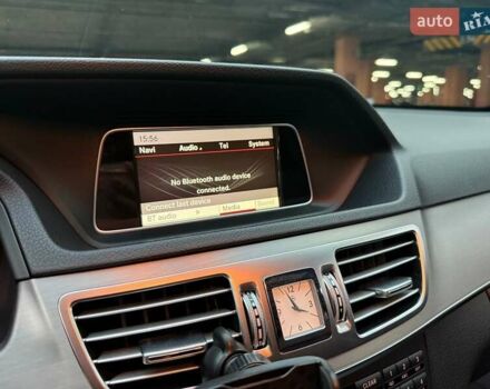 Серый Мерседес Е-Класс, объемом двигателя 2.99 л и пробегом 300 тыс. км за 22990 $, фото 18 на Automoto.ua