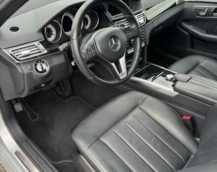 Сірий Мерседес Е-Клас, об'ємом двигуна 1.99 л та пробігом 75 тис. км за 22500 $, фото 29 на Automoto.ua