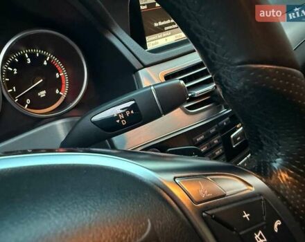 Серый Мерседес Е-Класс, объемом двигателя 2.99 л и пробегом 300 тыс. км за 22990 $, фото 17 на Automoto.ua