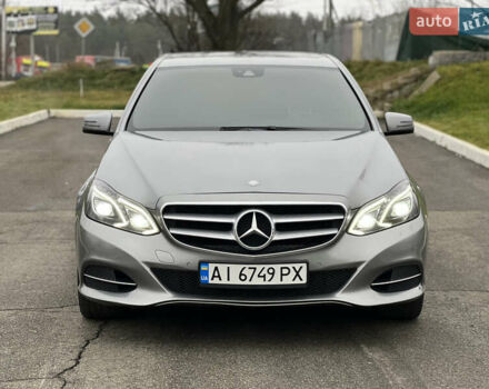 Серый Мерседес Е-Класс, объемом двигателя 2.2 л и пробегом 295 тыс. км за 18700 $, фото 2 на Automoto.ua