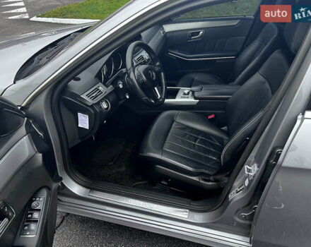 Серый Мерседес Е-Класс, объемом двигателя 2.2 л и пробегом 295 тыс. км за 18700 $, фото 29 на Automoto.ua