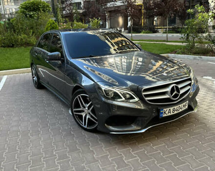 Серый Мерседес Е-Класс, объемом двигателя 3 л и пробегом 303 тыс. км за 22500 $, фото 2 на Automoto.ua