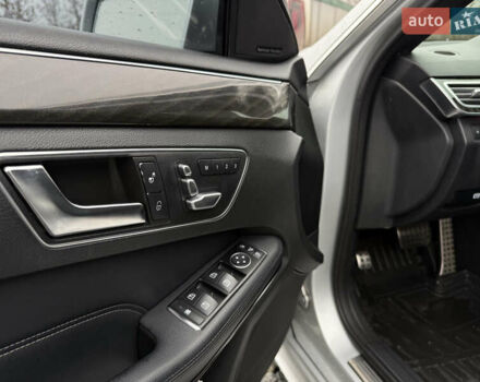 Сірий Мерседес Е-Клас, об'ємом двигуна 2.2 л та пробігом 258 тис. км за 16499 $, фото 56 на Automoto.ua