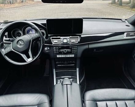 Серый Мерседес Е-Класс, объемом двигателя 2.2 л и пробегом 84 тыс. км за 22700 $, фото 32 на Automoto.ua