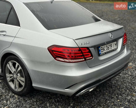 Сірий Мерседес Е-Клас, об'ємом двигуна 2.2 л та пробігом 258 тис. км за 16499 $, фото 23 на Automoto.ua