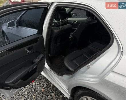 Сірий Мерседес Е-Клас, об'ємом двигуна 2.2 л та пробігом 258 тис. км за 16499 $, фото 50 на Automoto.ua