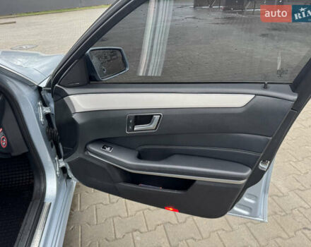 Сірий Мерседес Е-Клас, об'ємом двигуна 2.14 л та пробігом 200 тис. км за 19200 $, фото 10 на Automoto.ua