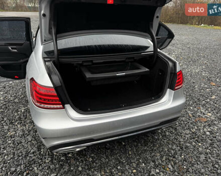 Сірий Мерседес Е-Клас, об'ємом двигуна 2.2 л та пробігом 258 тис. км за 16499 $, фото 49 на Automoto.ua
