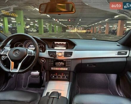 Серый Мерседес Е-Класс, объемом двигателя 2.99 л и пробегом 300 тыс. км за 22990 $, фото 13 на Automoto.ua