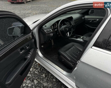 Сірий Мерседес Е-Клас, об'ємом двигуна 2.2 л та пробігом 258 тис. км за 16499 $, фото 54 на Automoto.ua