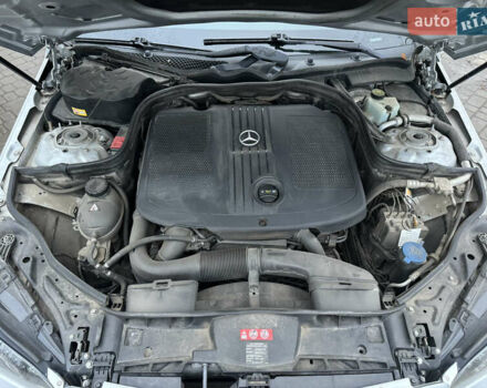 Серый Мерседес Е-Класс, объемом двигателя 2.14 л и пробегом 217 тыс. км за 18200 $, фото 13 на Automoto.ua