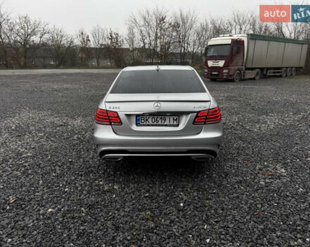 Сірий Мерседес Е-Клас, об'ємом двигуна 2.2 л та пробігом 258 тис. км за 16499 $, фото 30 на Automoto.ua