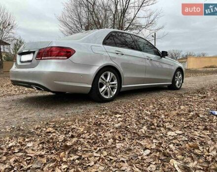 Серый Мерседес Е-Класс, объемом двигателя 2.1 л и пробегом 298 тыс. км за 17200 $, фото 4 на Automoto.ua
