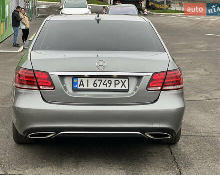 Серый Мерседес Е-Класс, объемом двигателя 2.2 л и пробегом 295 тыс. км за 18700 $, фото 1 на Automoto.ua