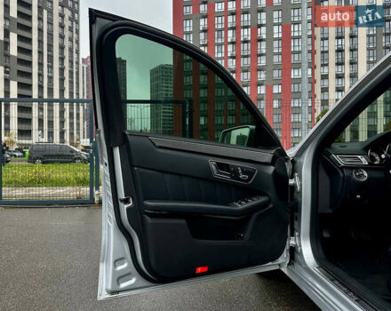 Сірий Мерседес Е-Клас, об'ємом двигуна 2 л та пробігом 91 тис. км за 20900 $, фото 19 на Automoto.ua