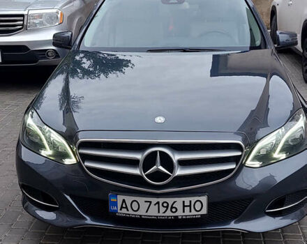 Серый Мерседес Е-Класс, объемом двигателя 2.14 л и пробегом 160 тыс. км за 17999 $, фото 5 на Automoto.ua