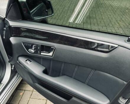 Серый Мерседес Е-Класс, объемом двигателя 2.2 л и пробегом 84 тыс. км за 22700 $, фото 19 на Automoto.ua