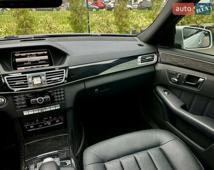 Сірий Мерседес Е-Клас, об'ємом двигуна 2 л та пробігом 91 тис. км за 20900 $, фото 37 на Automoto.ua