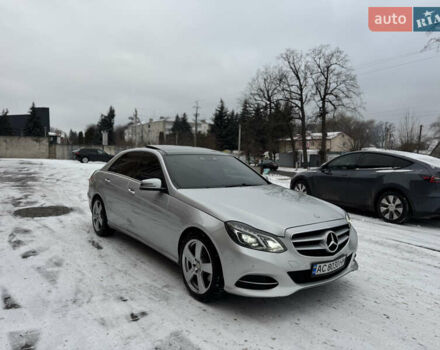 Сірий Мерседес Е-Клас, об'ємом двигуна 2.2 л та пробігом 218 тис. км за 16500 $, фото 3 на Automoto.ua