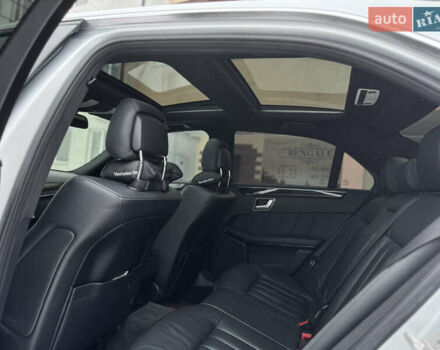 Сірий Мерседес Е-Клас, об'ємом двигуна 2.2 л та пробігом 218 тис. км за 16500 $, фото 19 на Automoto.ua