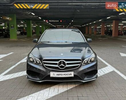 Серый Мерседес Е-Класс, объемом двигателя 2.99 л и пробегом 300 тыс. км за 22990 $, фото 1 на Automoto.ua