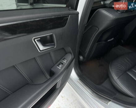 Сірий Мерседес Е-Клас, об'ємом двигуна 2.2 л та пробігом 218 тис. км за 16500 $, фото 18 на Automoto.ua
