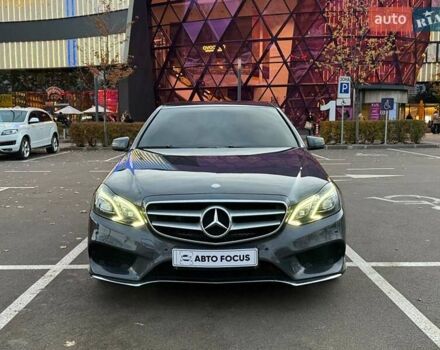 Мерседес Е-Клас 2014 у Києві на Automoto.ua Сірий Мерседес Е-Клас, об'ємом двигуна 2.99 л та пробігом 300 тис. км за 24790 $, фото 1 на Automoto.ua