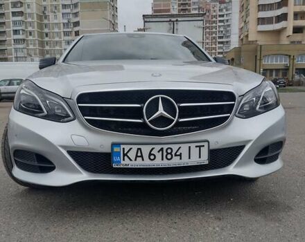 Серый Мерседес Е-Класс, объемом двигателя 2.1 л и пробегом 298 тыс. км за 17200 $, фото 2 на Automoto.ua