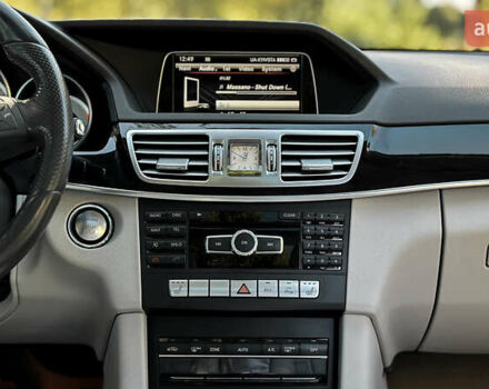 Серый Мерседес Е-Класс, объемом двигателя 2.14 л и пробегом 142 тыс. км за 22800 $, фото 25 на Automoto.ua