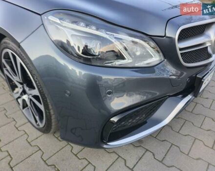 Серый Мерседес Е-Класс, объемом двигателя 2.14 л и пробегом 120 тыс. км за 19500 $, фото 3 на Automoto.ua