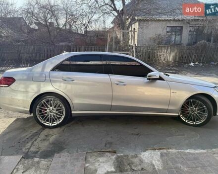 Сірий Мерседес Е-Клас, об'ємом двигуна 2.2 л та пробігом 180 тис. км за 27000 $, фото 16 на Automoto.ua