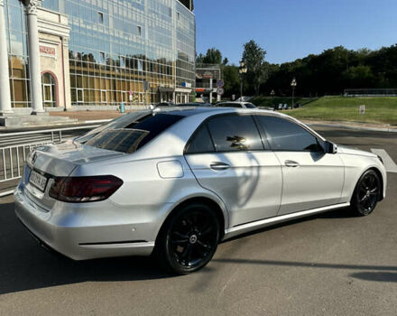 Серый Мерседес Е-Класс, объемом двигателя 2.14 л и пробегом 214 тыс. км за 18900 $, фото 12 на Automoto.ua