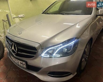Сірий Мерседес Е-Клас, об'ємом двигуна 2.2 л та пробігом 180 тис. км за 27000 $, фото 3 на Automoto.ua