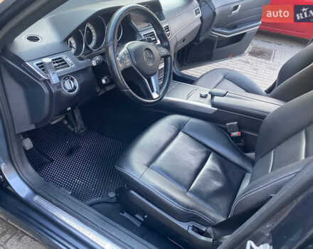 Серый Мерседес Е-Класс, объемом двигателя 2.2 л и пробегом 271 тыс. км за 16900 $, фото 14 на Automoto.ua