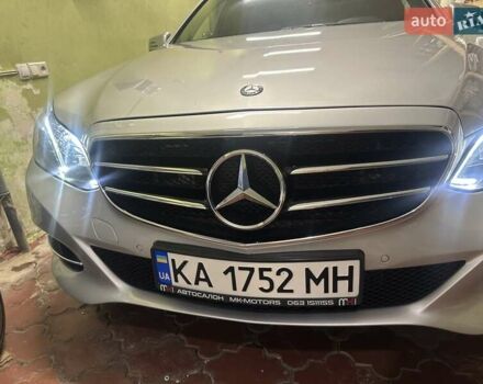 Сірий Мерседес Е-Клас, об'ємом двигуна 2.2 л та пробігом 180 тис. км за 27000 $, фото 4 на Automoto.ua