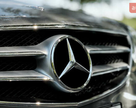 Серый Мерседес Е-Класс, объемом двигателя 2.14 л и пробегом 142 тыс. км за 22800 $, фото 5 на Automoto.ua