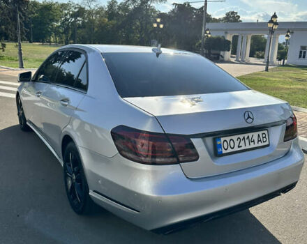 Серый Мерседес Е-Класс, объемом двигателя 2.14 л и пробегом 214 тыс. км за 18900 $, фото 7 на Automoto.ua