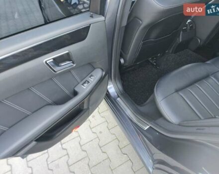 Серый Мерседес Е-Класс, объемом двигателя 2.14 л и пробегом 120 тыс. км за 19500 $, фото 19 на Automoto.ua
