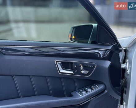 Сірий Мерседес Е-Клас, об'ємом двигуна 2.14 л та пробігом 113 тис. км за 22300 $, фото 23 на Automoto.ua