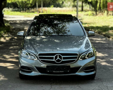 Серый Мерседес Е-Класс, объемом двигателя 2.14 л и пробегом 142 тыс. км за 22800 $, фото 3 на Automoto.ua