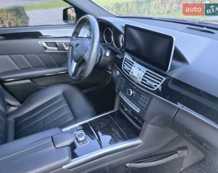 Серый Мерседес Е-Класс, объемом двигателя 2.14 л и пробегом 120 тыс. км за 19500 $, фото 14 на Automoto.ua