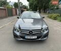 Сірий Мерседес Е-Клас, об'ємом двигуна 2 л та пробігом 119 тис. км за 20800 $, фото 3 на Automoto.ua