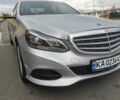 Серый Мерседес Е-Класс, объемом двигателя 2.1 л и пробегом 152 тыс. км за 18400 $, фото 1 на Automoto.ua
