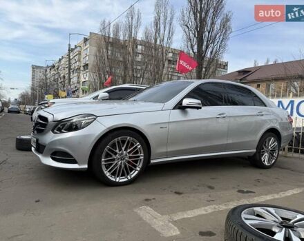 Сірий Мерседес Е-Клас, об'ємом двигуна 2.2 л та пробігом 180 тис. км за 27000 $, фото 14 на Automoto.ua